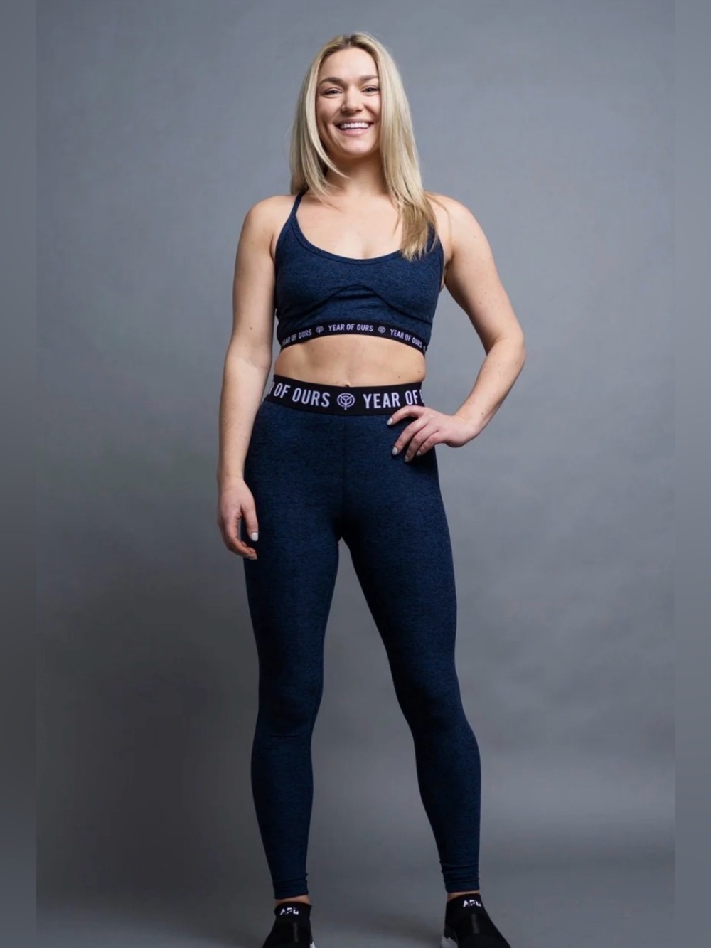 YEAR OF OURS NAVY LOGO BAND LEGGING/ SPORTS BRA SET- XS& S-GOOD CONDITION